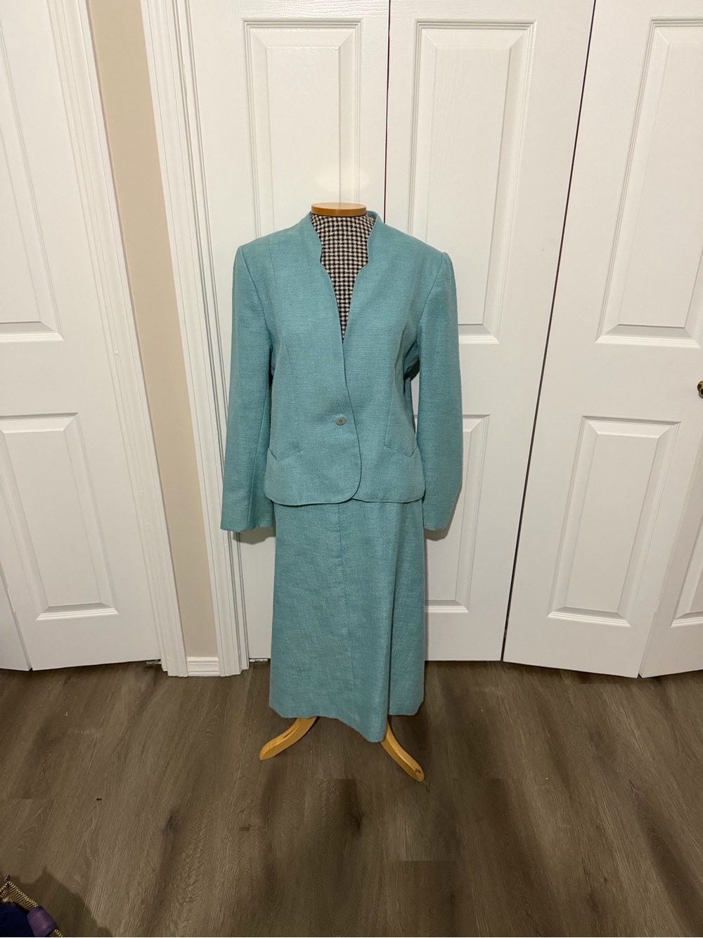 Vintage Classic Light Teal Women's Skirt Suit 16